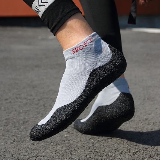 MultiSock - Ultra−versatile Durable Barefoot Lightweight Sock Shoes